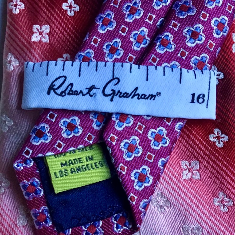 ROBERT GRAHM lovely shades of red striped Silk Tie made in Los Angeles  USA 🇺🇸